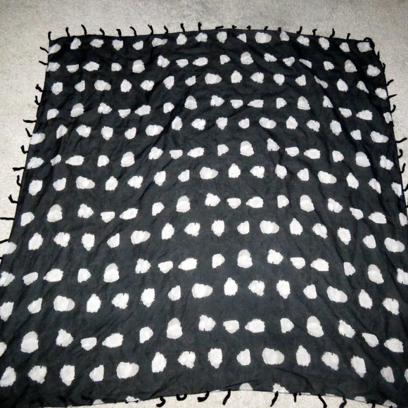 Black Square Scarf Wrap Sarong w/Modern White Polka Dot Print abt 39" x 39" - Picture 13 of 14